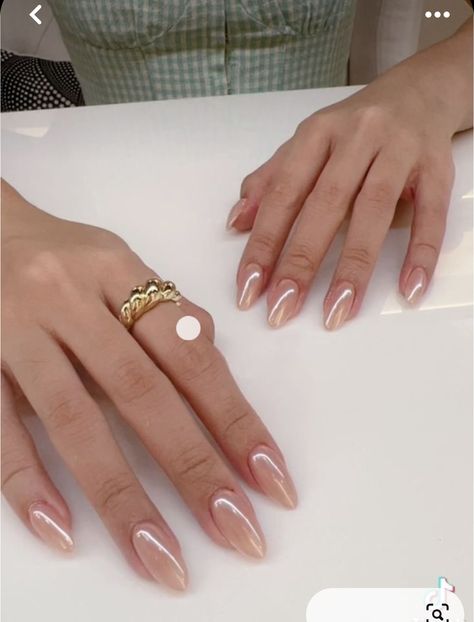 Europe Nails, Bridesmaids Nails, Summer Gel Nails, Spring Acrylic Nails, Nail Shimmer, Summery Nails, Casual Nails, Simple Acrylic Nails, Classy Acrylic Nails