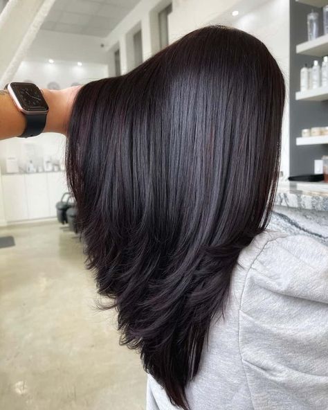 Cool Toned Dark Brown Hair, Dark Lob, Dark Chestnut Hair, Ladies Short Hair, Deep Brown Hair, Lob Hairstyles, Pixie Haircut Fine Hair, Haircuts For Ladies, Summer Brown