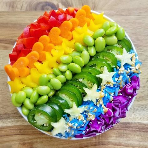 Salad Design, Vegan Bowls, Eat The Rainbow, Mug Cake, Kitchen Recipes, The Rainbow, Fruit Salad, Healthy Snacks, Healthy Living