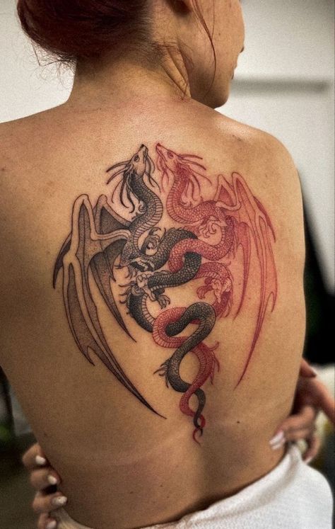 L o r e e e h h Dragon Tattoo Back, Red Dragon Tattoo, Backpiece Tattoo, Tato Naga, Dragon Tattoo For Women, Spine Tattoos For Women, Red Tattoos, Dope Tattoos For Women, Dragon Tattoo Designs