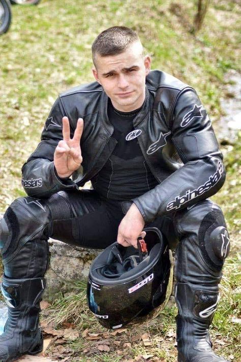 Motorcycle Suits Men, Motorcycle Leathers Suit, Bike Suit, Hot Biker Guys, Bike Leathers, Mens Leather Clothing, Biker Gear, Motorcycle Suit, Motorcycle Men