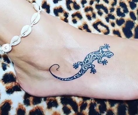 Gecko Tattoo Design, Salamander Tattoo, Colorful Gecko, Wrap Around Ankle Tattoos, Gecko Tattoo, Lizard Tattoo, Autumn Tattoo, Foot Tattoos For Women, Floral Tattoo Sleeve