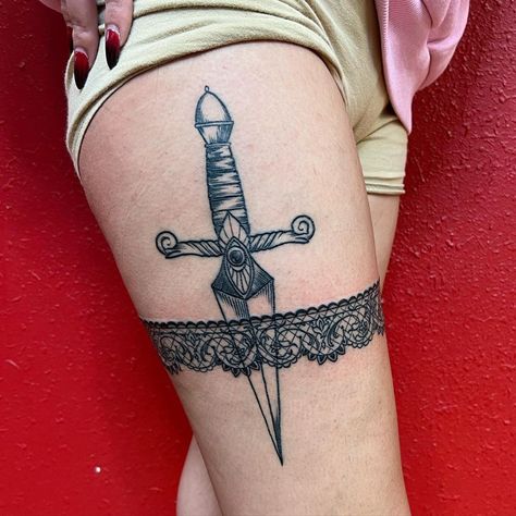 Dagger Tattoo Lace Garter Tattoo Design, White Lace Tattoo, Dagger Thigh Tattoos Women, Garder Tattoo Thigh Lace, Dagger Leg Tattoo, Dagger Thigh Tattoo, Dager Tattoos For Women, Thigh Dagger Tattoo, Dagger Tattoo Women