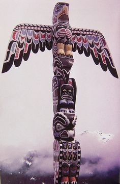 He Man Tattoo, Native American Totem Poles, Arte Haida, Native American Totem, Totem Poles, Wilde Westen, Western Comics, Cowboys And Indians, Native American Peoples