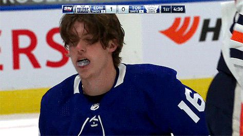 Ahaha Guy, Mitch Marner Gif, Michal Mrazik, Hockey Art, Mitch Marner, Hockey Guys, Hockey Men, Hot Hockey Players, Camila Morrone