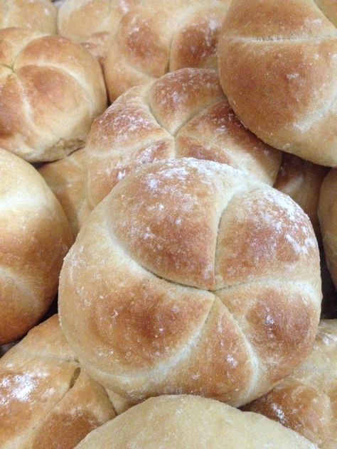 Kaiser Roll Recipe - Make Bread At Home Make Bread At Home, Kaiser Roll, Hard Rolls, Kaiser Rolls, Freshly Baked Bread, Bread At Home, Bread Maker Recipes, Hoagie Rolls, Sandwich Bread Recipes