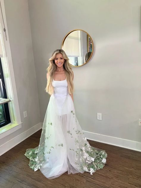 3d green and white flowers wedding overskirt White Garden Party, Green And White Garden, Bridal Overskirt, Wedding Overskirt, Bridal Garden Party, Wedding Train, Floral Cascade, Green And White Flowers, Tulle Wedding Skirt