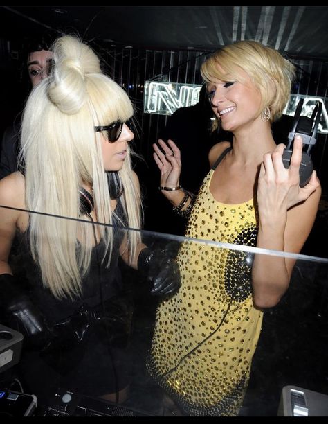 Lady Gaga Y2k, Lady Gaga Sunglasses, Paris Hilton 2000s, Mean Girls Halloween, Paris Hilton Style, Princess Paris, Lady Gaga The Fame, The Fame Monster, Lady Gaga Photos