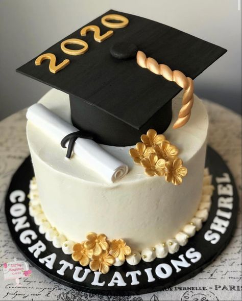 College Graduation Cake Ideas, Graduation Party Dessert, Simple Graduation Cakes, Graduation Cake Ideas, College Graduation Cakes, Graduation Cake Designs, Cake Designs For Boy, Graduation Party Desserts, Party Food Bar