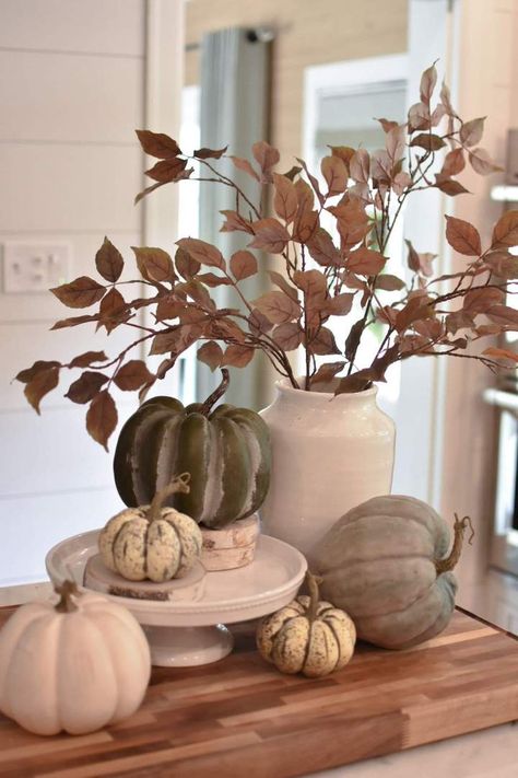 Fall Decorating Ideas, Fall Table Centerpieces, Neutral Fall Decor, Fall Kitchen Decor, Cozy Fall Decor, Fall Decor Inspiration, Fall Floral Arrangements, Fall Decor Ideas, Fall Thanksgiving Decor