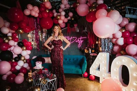 Forty And Fancy, 40 Backdrop Ideas, Party Ideas 40th Birthday Woman, Red 40th Birthday Party Ideas, Bougie 40th Birthday, 40 Decorations Birthday, Womans 40th Birthday Ideas Party Themes, 40th Birthday Decor For Women, Birthday Party Dress Up Themes