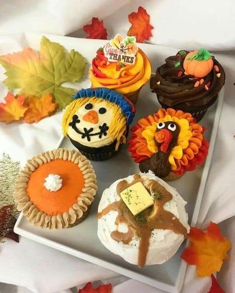 Bundt Cake Decorating, Bundt Cake Decorating Ideas, Birthday Cake Ideas Simple, Thanksgiving Cupcakes Decoration, Fall Cake Decorating, Fall Cake Decorating Ideas, Fall Cake Ideas, Fall Birthday Cake, Thanksgiving Cakes Decorating