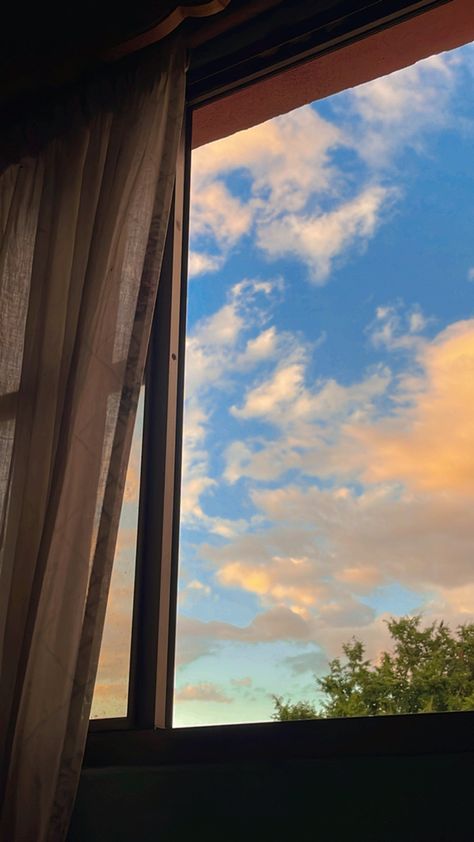 Window Story Instagram, Window View Aesthetic, Billiards Aesthetic, Photo Minimal, Daily Aesthetic, Photoshop Design Ideas, Windows Wallpaper, Easy Love Drawings, Sky Photography Nature