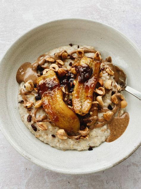 Banana Porridge Recipes, Breakfast London, Banana Porridge, Caramelized Banana, Banana Recipe, Breakfast Porridge, Porridge Recipes, Caramelized Bananas, Homemade Recipe