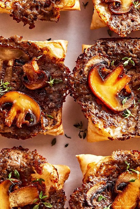 Upside-Down Cream Of Mushroom Tarts Holidays Appetizers, Mushroom Tarts, Upside Down Puff Pastry, Mushroom Tartlets, Caramelised Onion Tart, Mushroom Tart, Puff Pastry Appetizers, Pastry Appetizer, Food Decorating