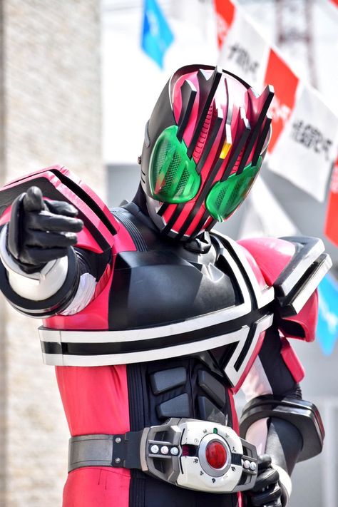 Kamen Rider Henshin, Mobile Cartoon, Power Rangers Comic, Alex Trebek, Kamen Rider Ryuki, All Power Rangers, Batman Cosplay, Kamen Rider Zi O, Kamen Rider Decade