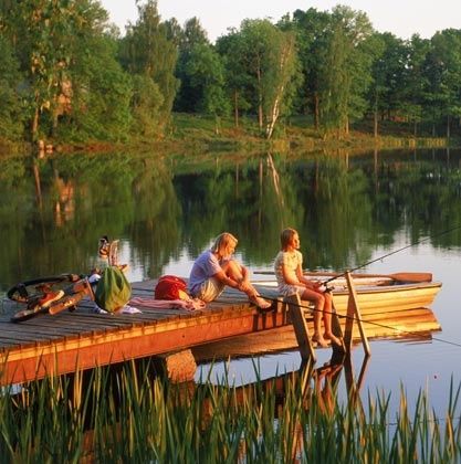 Side Dishes Vegetable, Girls Fishing, Vegetable Dips, Nature Photographer, Inspiring People, Vegetable Sides, Summer Feeling, Summer Dream, Two Girls