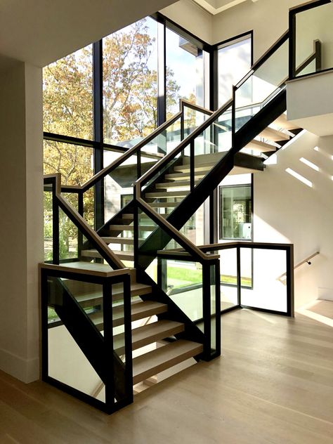 #railings #railing #railingideas #railingdesign #interiordesign #interiordesignideas #architecture #architect #stairs #staircase #staircaseideas #staircasedesign #stairsdesign Glass Loft Railing, Staircase Metal, Loft Railing, Glass Railing Stairs, Harvey House, Stair Renovation, Minimal Interiors, Stair Ideas, Metal Railing