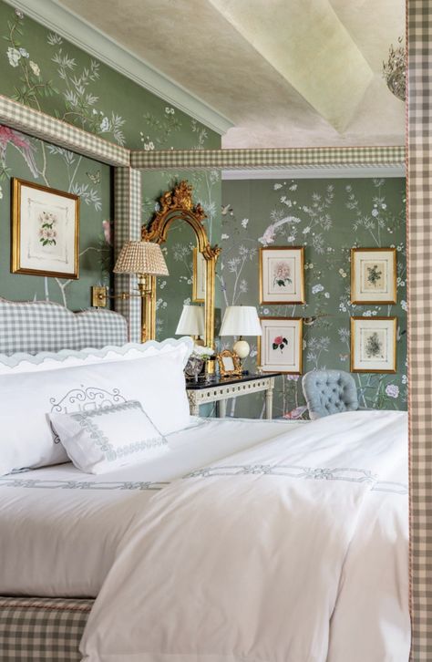 Savannah Apartment, Leontine Linens, Kips Bay Showhouse, Country Victorian, Son Wallpaper, Chateau Hotel, Glam Pad, Bridgerton Inspired, Inspired Bedroom