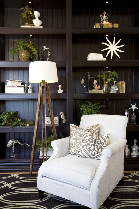 Living Room With Bookcase, Room With Bookcase, Modern Traditional Living Room, Rebecca Robeson, Robeson Design, Modern Traditional Home, Traditional Family Room, Living Room Bookcase, Traditional Living