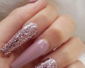 Handmade press on reusable nails by ShopLuxenailsinc on Etsy Rose Gold Nails Acrylic, Rose Gold Nails Glitter, Mauve Nails, Nails Design With Rhinestones, Her Nails, Rose Gold Nails, Long Acrylic Nails Coffin, Shiny Nails, Coffin Nails Long