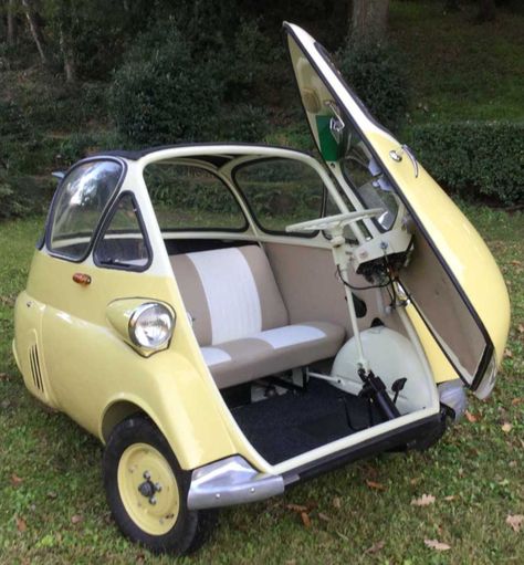 BMW Isetta (1955): "The first bubble car" Isetta Bmw, Bmw Isetta, Old Vintage Cars, Microcar, Tiny Cars, Classy Cars, Car Care, Car Car, Cool Cars