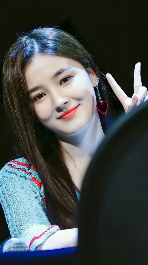 Nancy Mcdonie, Nancy Jewel, Nancy Jewel Mcdonie, Nancy Momoland, Website Creation, Speaking English, Full Potential, Korean Beauty, Personal Blog