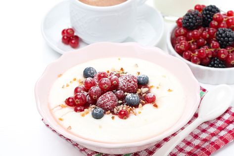 Semolina Pudding, Protein Rich Breakfast, Protein Cheesecake, Porridge Recipes, Protein Pudding, Protein Muffins, Protein Rich Foods, Protein Cookies, Nutritious Breakfast