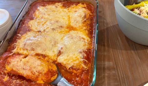 Lazy Chicken Parmesan - The Easiest Chicken Parm You'll Ever Make! - Meals With Maria Lazy Chicken Parm, Lazy Chicken Parmesan, Tyson Chicken Patties, Baked Chicken Parm, Tyson Chicken, Dinner Experience, Tortellini Bake, Dump Meals, Chicken Patties