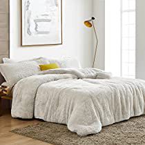 Check this out on Amazon Oversized King Comforter, Plush Comforter, Oversized Comforter, Color Bedding, Cozy Bedding Sets, Twin Xl Comforter, Bed Comforter Sets, Bedroom Dimensions, High Quality Bedding