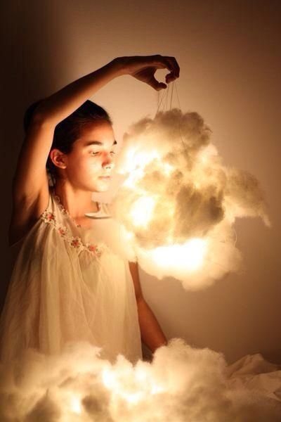 Cloud lights first you need some cotton balls and lights and glue make sure it's fluffed to your liking Diy Cloud Light, Cloud Lantern, Abat-jour Diy, Diy Luminaire, Cloud Lamp, Diy Clouds, Diy Lampe, Cloud Lights, Flameless Candles