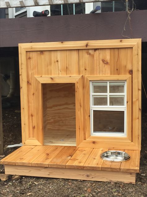 Cedar dog house for under the deck Dog Kennel Under Deck, Diy Dog House Outdoor, Dog House Outdoor, Outside Dog Houses, Kennel Ideas Outdoor, Dog Backyard, Under Deck, Diy Dog Crate, Outdoor Dog House