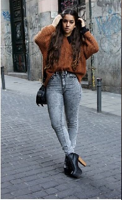 High Waisted Acid Wash Jeans Acid Wash Jeans Outfit, Wash Jeans Outfit, Comfy Jeans Outfit, Jeans Outfit Winter, Acid Wash Jeans, Jean Outfits, Outfits For Teens, Fall Winter Outfits, Daily Outfits