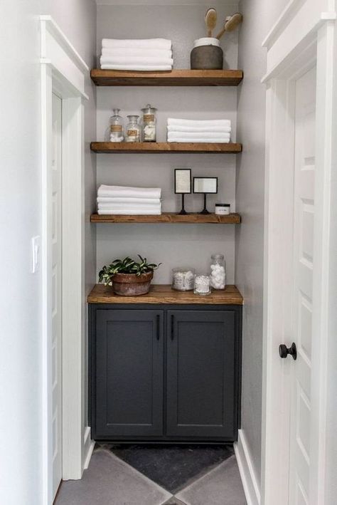 Modern Farmhouse Bathroom Decor, Farmhouse Bathroom Decor Ideas, Bathroom Storage Solutions, Bad Inspiration, Decor Baie, Bathroom Closet, Modern Farmhouse Bathroom, Small Bathroom Storage, Decorating Shelves