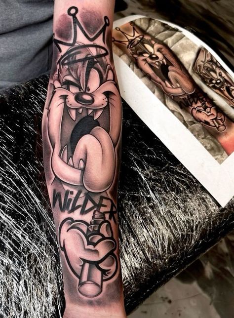 Taz Tattoo, Half Sleeve Tattoo Stencils, Forearm Tattoo Quotes, Skull Hand Tattoo, Father Tattoos, Cartoon Tattoo, Gangsta Tattoos, Clown Tattoo, Chicano Style Tattoo