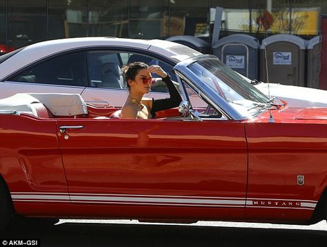 Kendall Jenner Car, Red Mustang, Auto Vintage, Old Vintage Cars, Ford Mustang Convertible, Classic Mustang, Mustang Convertible, Cars Vintage, Old Classic Cars