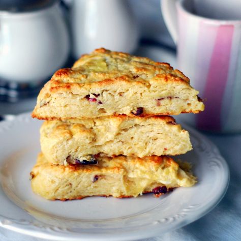 Ricotta Cheese Recipes Dessert Easy, Ricotta Cheese Recipes Dessert, Ricotta Scones, Craisins Recipes, Recipe Using Ricotta, Ricotta Dessert, Cranberry Recipes Muffins, Dark Morning, Ricotta Cheese Recipes