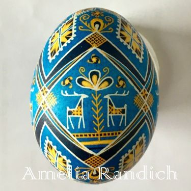 40 Days of Pysanky 17 (and 18): Our Tree is Eternal Egg Magic, Christmas Bazaar Ideas, Pysanky Eggs Pattern, Ukrainian Eggs, Easter Egg Art, Tree Of Life Symbol, Easter Egg Pattern, Decorated Eggs, Ukrainian Easter