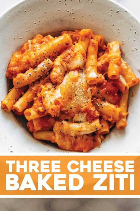 Three Cheese Baked Ziti that is bubbly and browned, extra creamy, extra saucy, and incredibly easy with NO RICOTTA! A baked pasta masterpiece. #pasta #bakedpasta #bakedziti Recipies Aesthetic, Cheese Baked Ziti, Dinner Staples, Best Baked Ziti Recipe, Recept Sandwiches, Sun Ideas, Rice Meals, Ziti Recipe, Pinch Of Yum