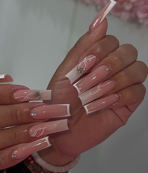 Long Ratchet Nails, Ombre Freestyle Nails, Long Baddie Nail Designs, 18th Birthday Acrylic Nails, Long Birthday Nails Inspiration, Baddie French Tip Acrylic Nails, 21st Bday Nail Ideas, Acrylic Nails Square Medium, Trendy Baddie Nails