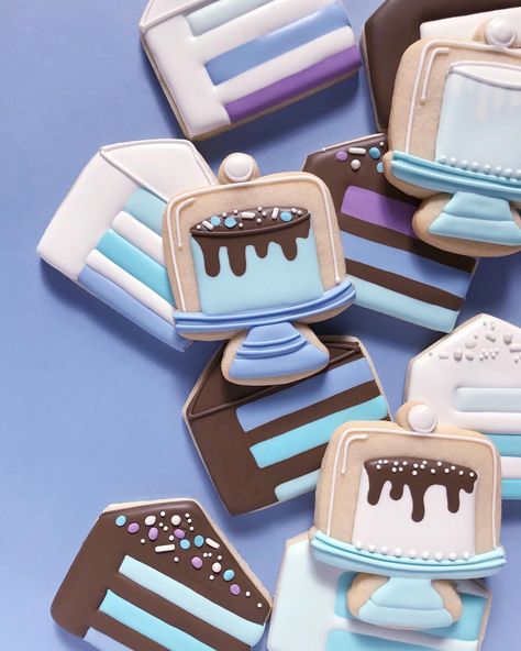 Icing Ideas, Cookies Decoradas, Royal Iced Cookies, Sugar Cookie Designs, Fondant Cookies, Fancy Cookies, Creative Cookies, Cake Slice, Cookies Decorated