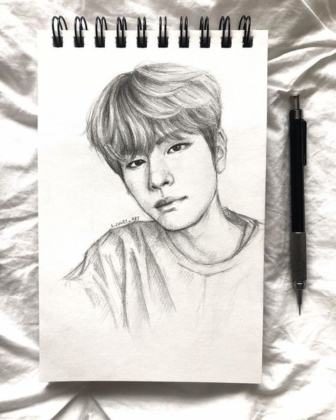 Juliet 🌝 on Instagram: “🚨🚨SEUNGMIN IN THE BUILDING!!!! 🚨🚨 . . . . . . #seungmin #straykidsfanart #straykidsseungmin #skz #seungminfanart #portraitdrawings…” Seungmin Sketch, Skz Sketch, Zoo Animals For Kids, Straykids Art, Cute Funny Pics, Cute Kawaii Animals, Art Drawings Sketches Pencil, Kim Seungmin, Kpop Drawings