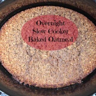 Overnight Baked Oatmeal, Oatmeal How To Make, Crockpot Oatmeal, Slow Cooker Oatmeal, Slow Cooker Baking, Fast Food Breakfast, Delicious Clean Eating, Budget Recipes, Overnight Oatmeal