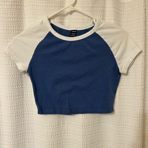 Like Brand New Blue Crop Top Outfit, Shein Crop Tops, Blue Shirts, Spring T Shirts, Casual Preppy Outfits, Everyday Fashion Outfits, Blue Crop Tops, Cute Crop Tops, Pinterest Outfits