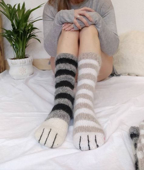 Cat Paw Socks, Paw Socks, Paws Socks, Paw Paw, Knitted Cat, Foot Socks, Hand Knit Socks, Cat Socks, Knitted Socks