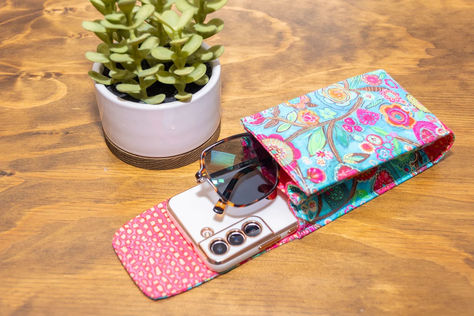 The Double Vision Case - Fast and Fun Sewing Pattern Double Eyeglass Case Pattern, Eyeglass Cases Pattern, Tablet Pouch, Aesthetic Notes, Double Vision, Simple Sewing, Small Sewing, Craft Show, Small Sewing Projects