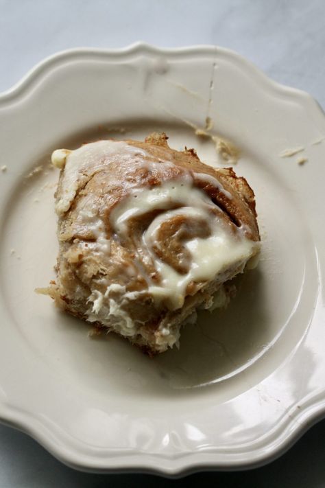 Oat Flour Cinnamon Rolls - Cucina Nicolina Oat Flour Cinnamon Rolls, Protein Cinnamon Rolls, Oat Flour Recipes, How To Make Oats, Non Dairy Butter, Gluten Free Cinnamon Rolls, Flour Substitute, Banana Oats, Tapioca Flour