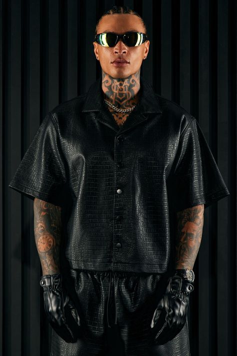 Available In Black. Fold Down Collar Front Button Closure Short Sleeve Pair With "Gotta Run Faux Croc Leather Basketball Shorts" Shell/Coating: 100% Polyurethane Backing: 100% Viscose Imported | Mens Gotta Run Faux Croc Leather Cropped Button Up Shirt in Black size 3XL by Fashion Nova Migos Fashion, Croc Outfits, Streetwear Photoshoot, Cropped Button Up Shirt, 80s Celebrities, Crazy Outfits, Hadid Style, Croc Leather, Tumblr Fashion