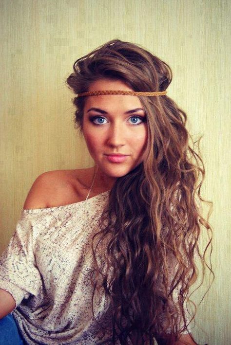 wavy/curly hair, tossed to one side, headband Bohemian Hairstyles, Haircuts For Long Hair, Hair Envy, Long Hair Cuts, Love Hair, Beach Waves, Hair Dos, Gorgeous Hair, Headband Hairstyles