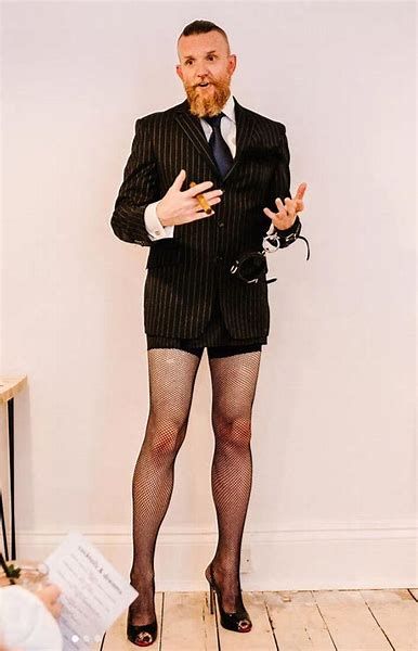 men wearing heels - Search Images Men Wearing High Heels, Men In Stockings, British Man, Men High Heels, Men Wearing Skirts, Gender Fluid Fashion, Genderless Fashion, Men In Heels, Boys Long Hairstyles